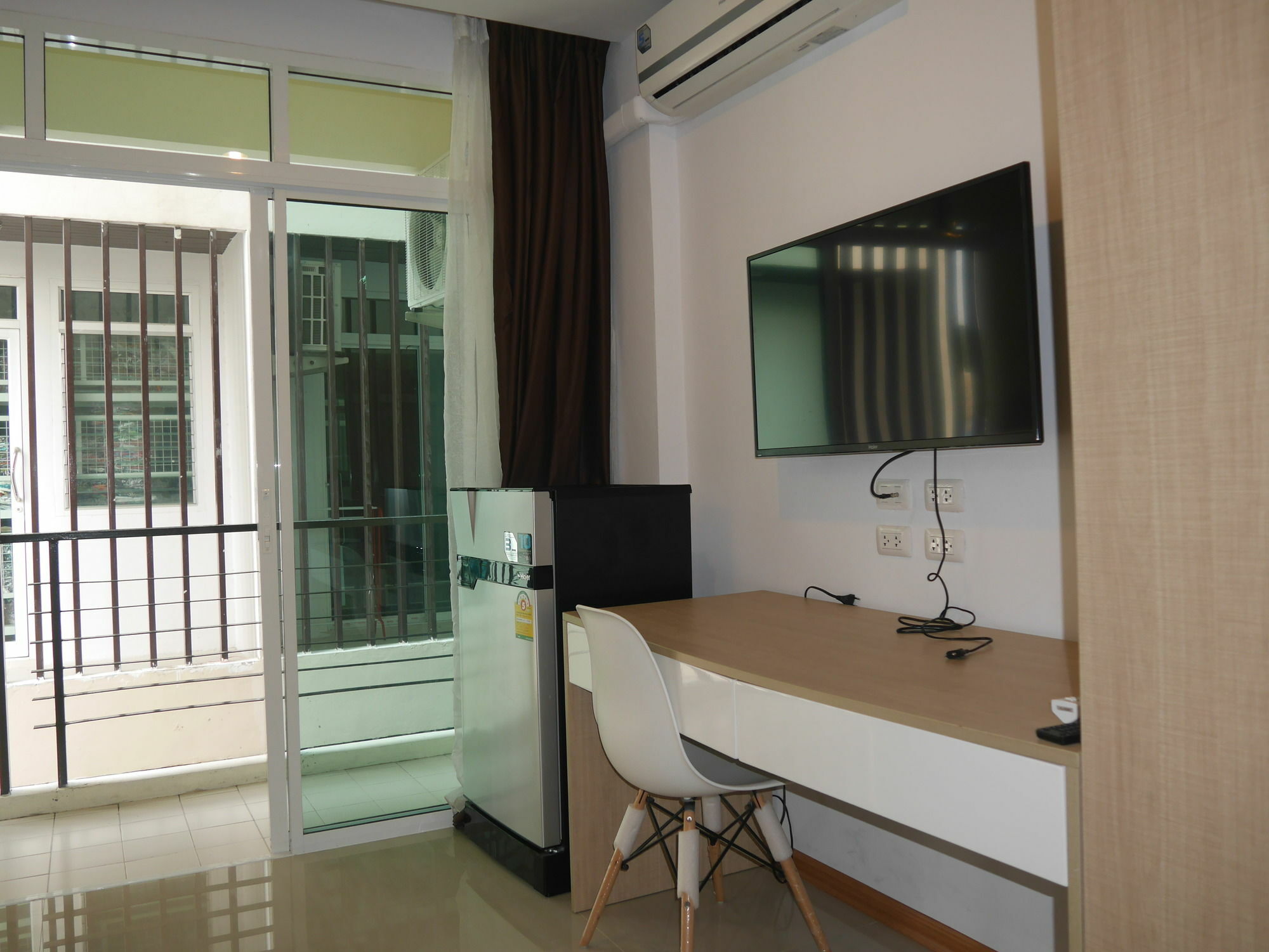 Darisa Apartment Service Patong 外观 照片